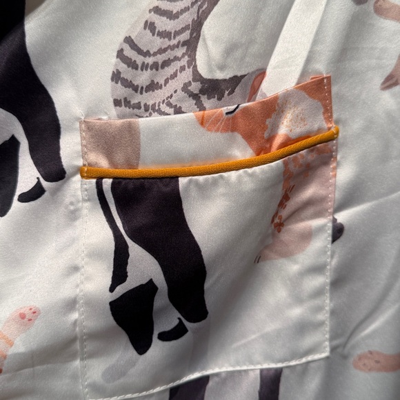 Cat pajamas set button down shirt & elastic waist shorts, size large NWT - Picture 4 of 12